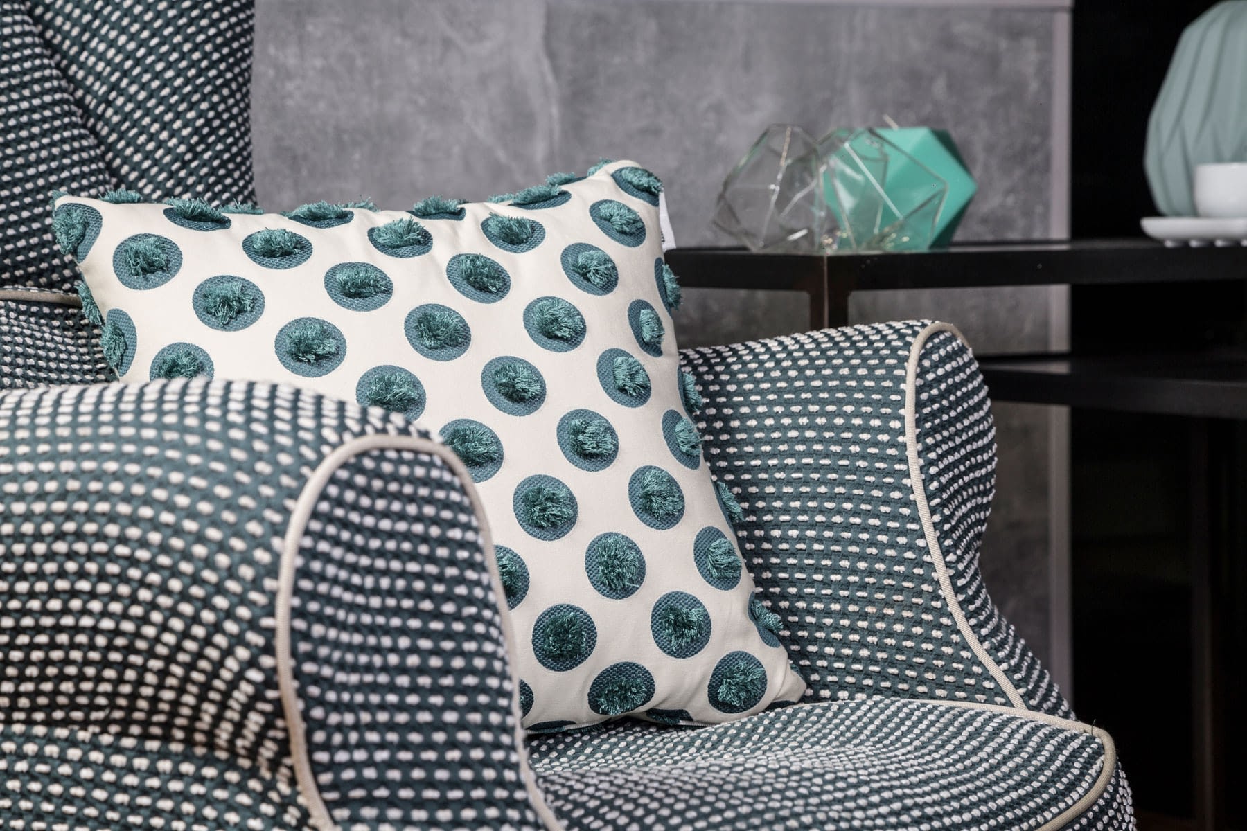 BROCHIER Superior quality upholstery fabric | Pregiati tessuti per divani, imbottiti e tappezzeria | Tissus pour divans et meubles rembourrés
