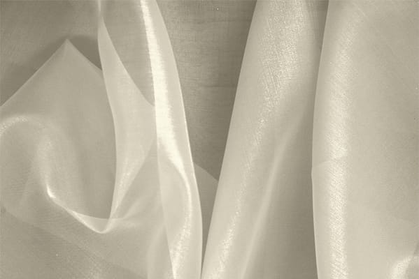 Tessuto Organza Bianco Mela in Seta per abbigliamento