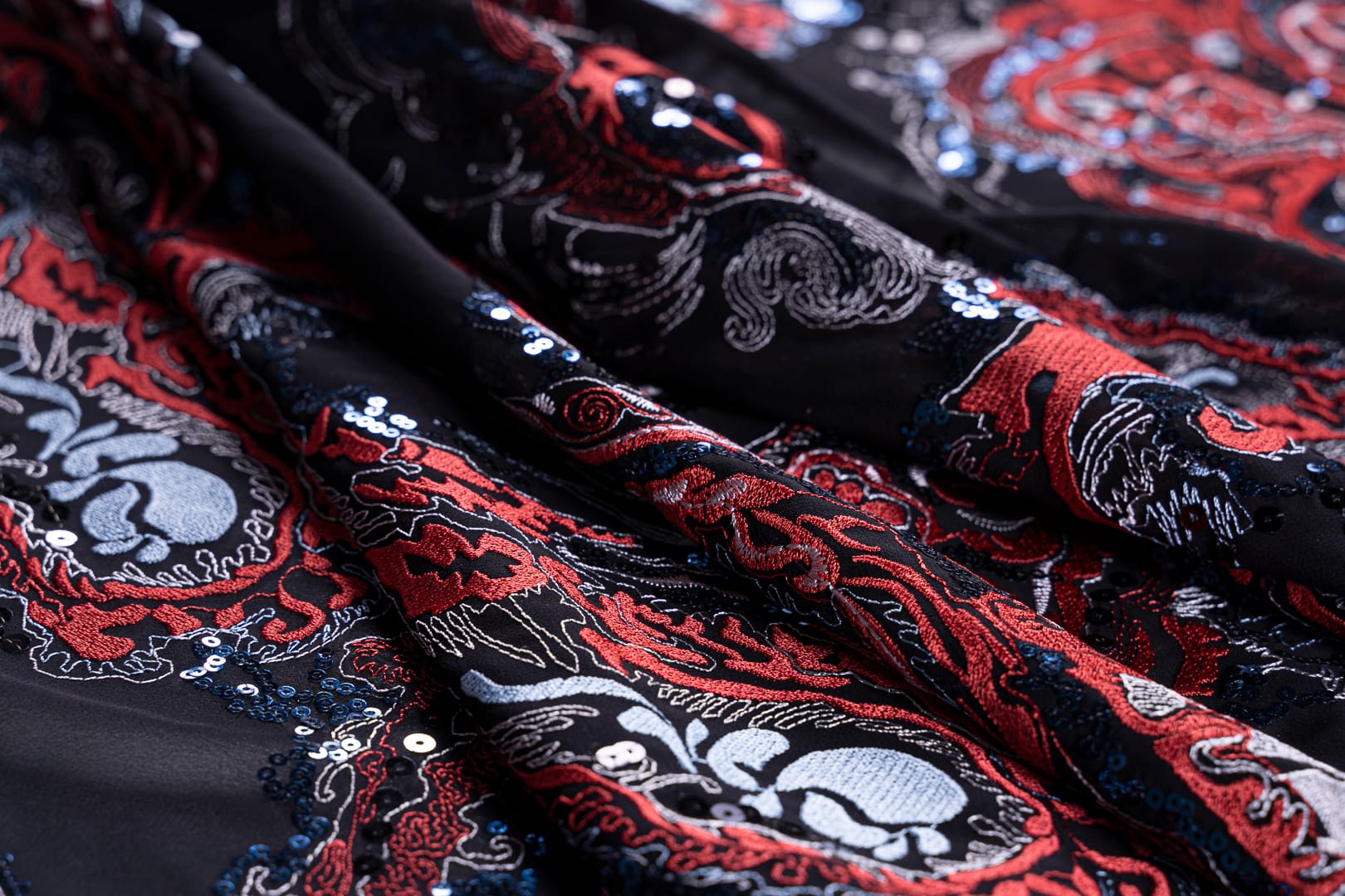 Tessuto Paillettes Nero, Rosso in Poliestere, Viscosa per abbigliamento