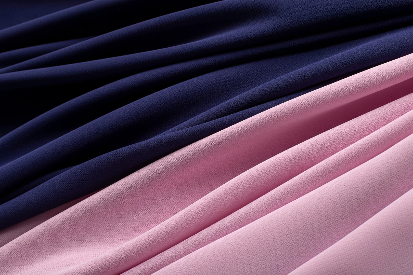 Plain crepe microfiber fabric in polyester for dressmaking | new tess