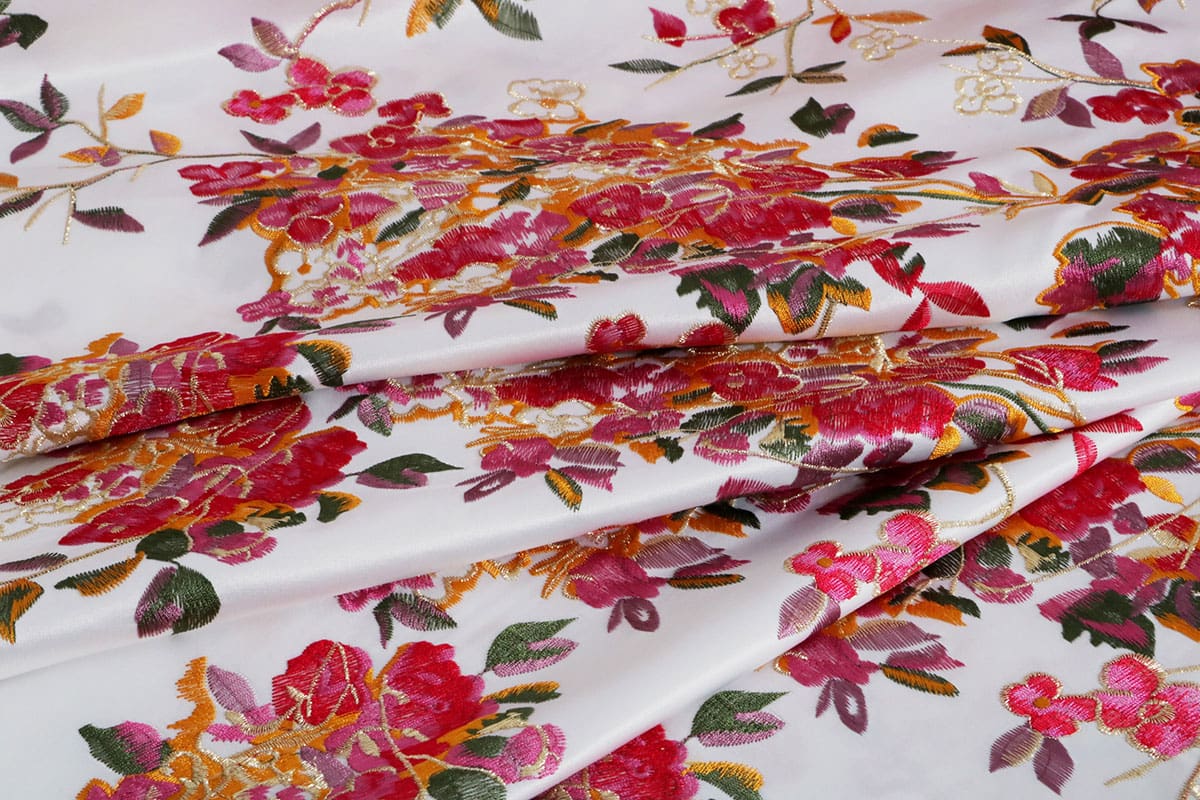 Decorative embroidered fabric | new tess