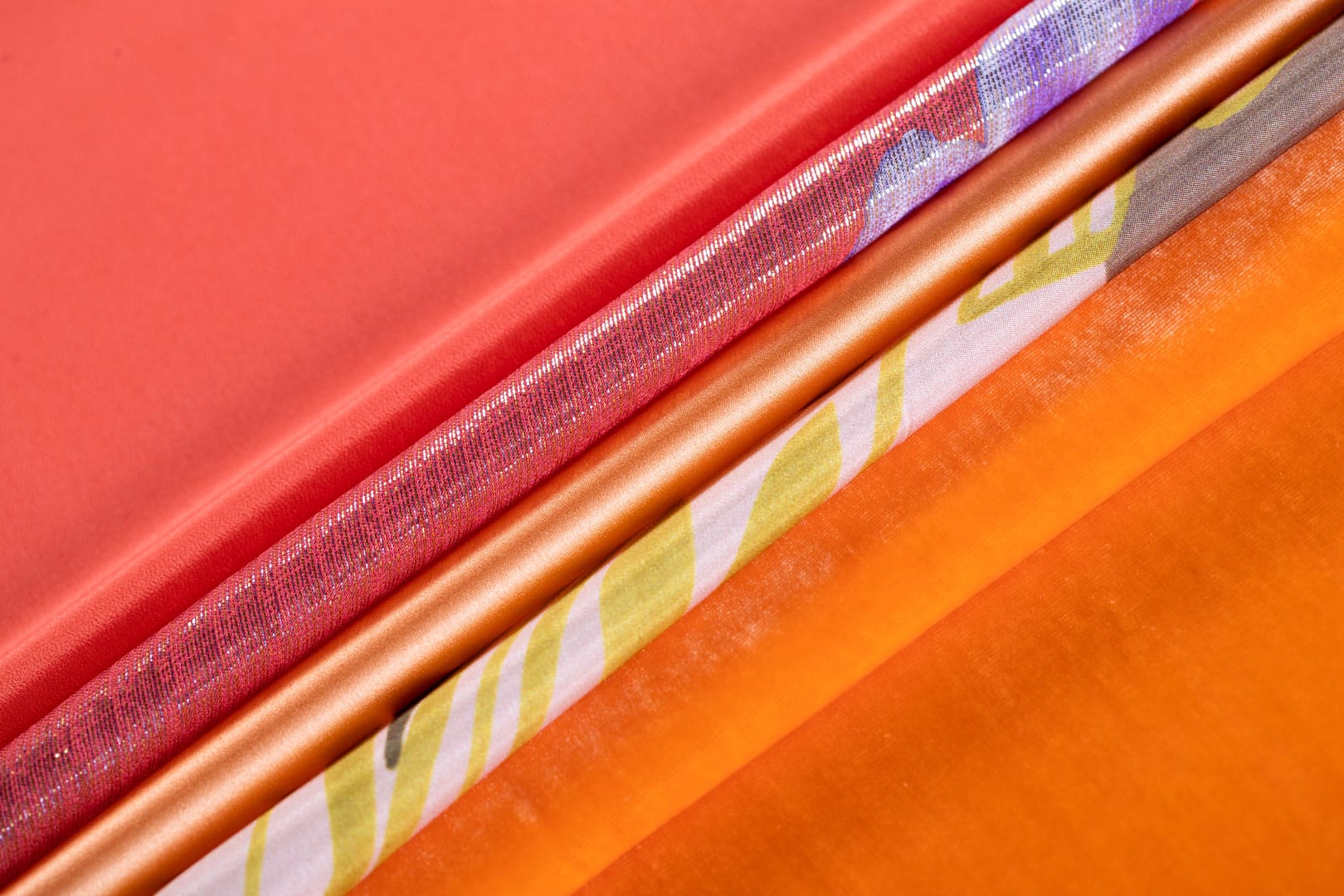 Fall 2022 colour trends - Orange | new tess fabrics