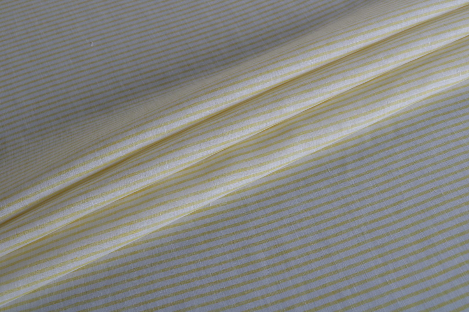 Tessuto Chambray Bianco, Giallo in Lino per abbigliamento