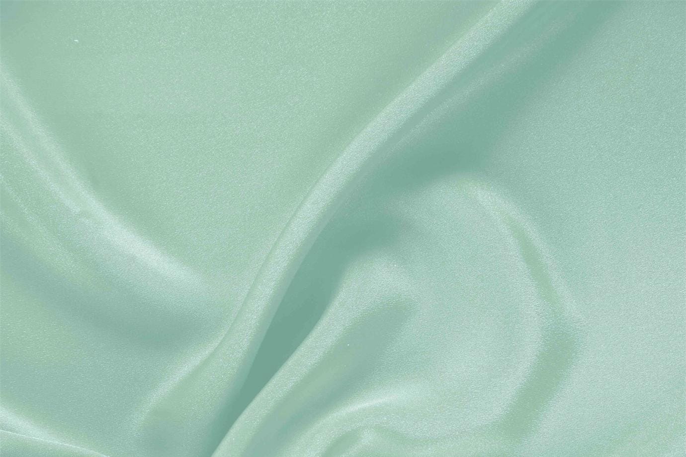 Tessuto Drap Verde Clorofilla in Seta per abbigliamento