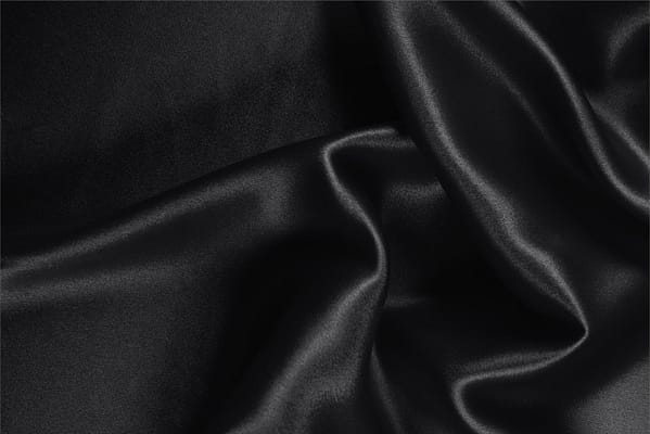 Tissu Crêpe Satin Noir en Soie pour vêtements