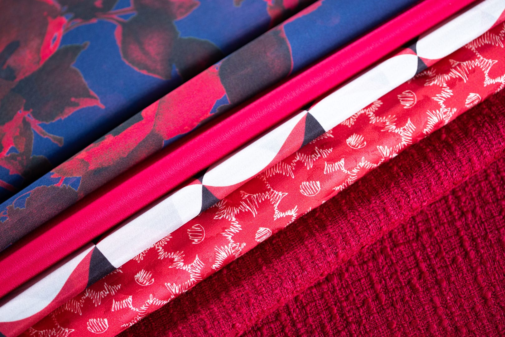 Fall 2022 colour trends - Red | new tess fabrics