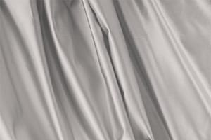 Tessuto Duchesse Argento Perla in Seta per abbigliamento