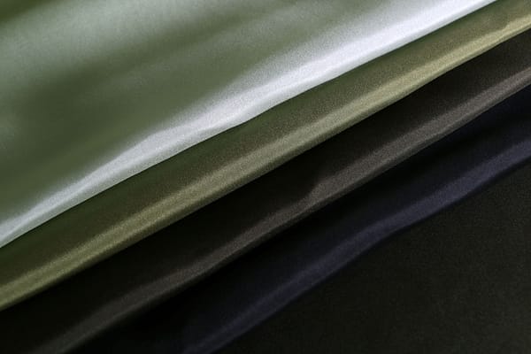 Tissu Habutai Vert en Soie pour vêtements
