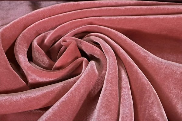 Tessuto Velluto Se/Viscosa 001 Rosa per Abbigliamento