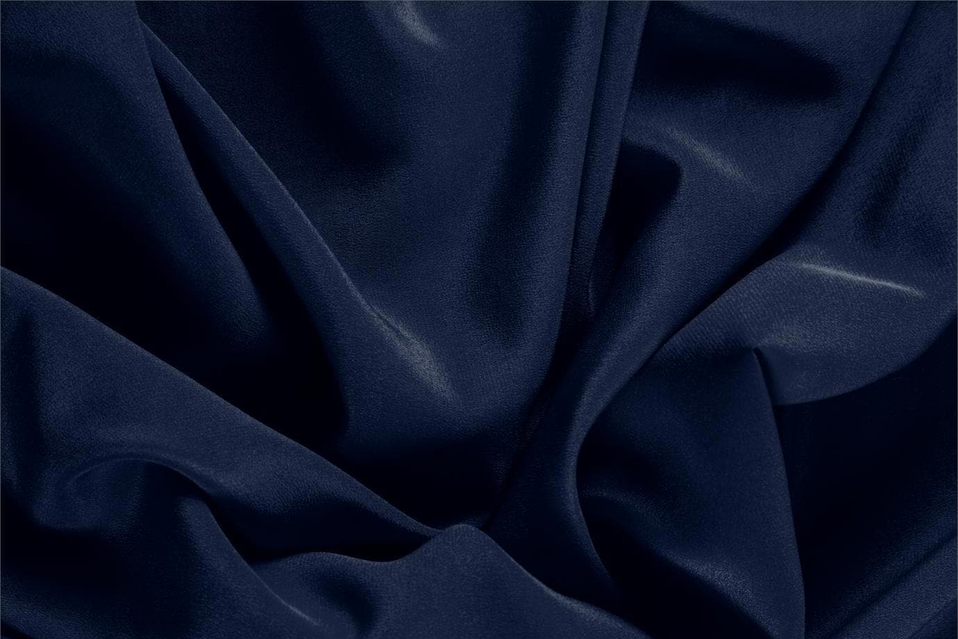 Tessuto Crêpe de Chine Blu Navy in Seta per abbigliamento