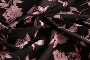 Tessuto Crêpe de Chine Nero, Rosa in Seta per abbigliamento