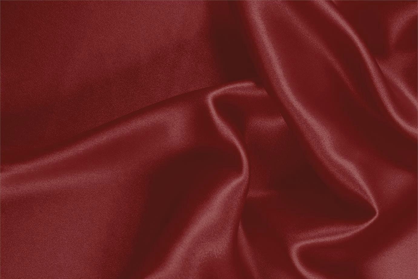 Tessuto Crêpe Satin Rosso Amaranto in Seta per abbigliamento