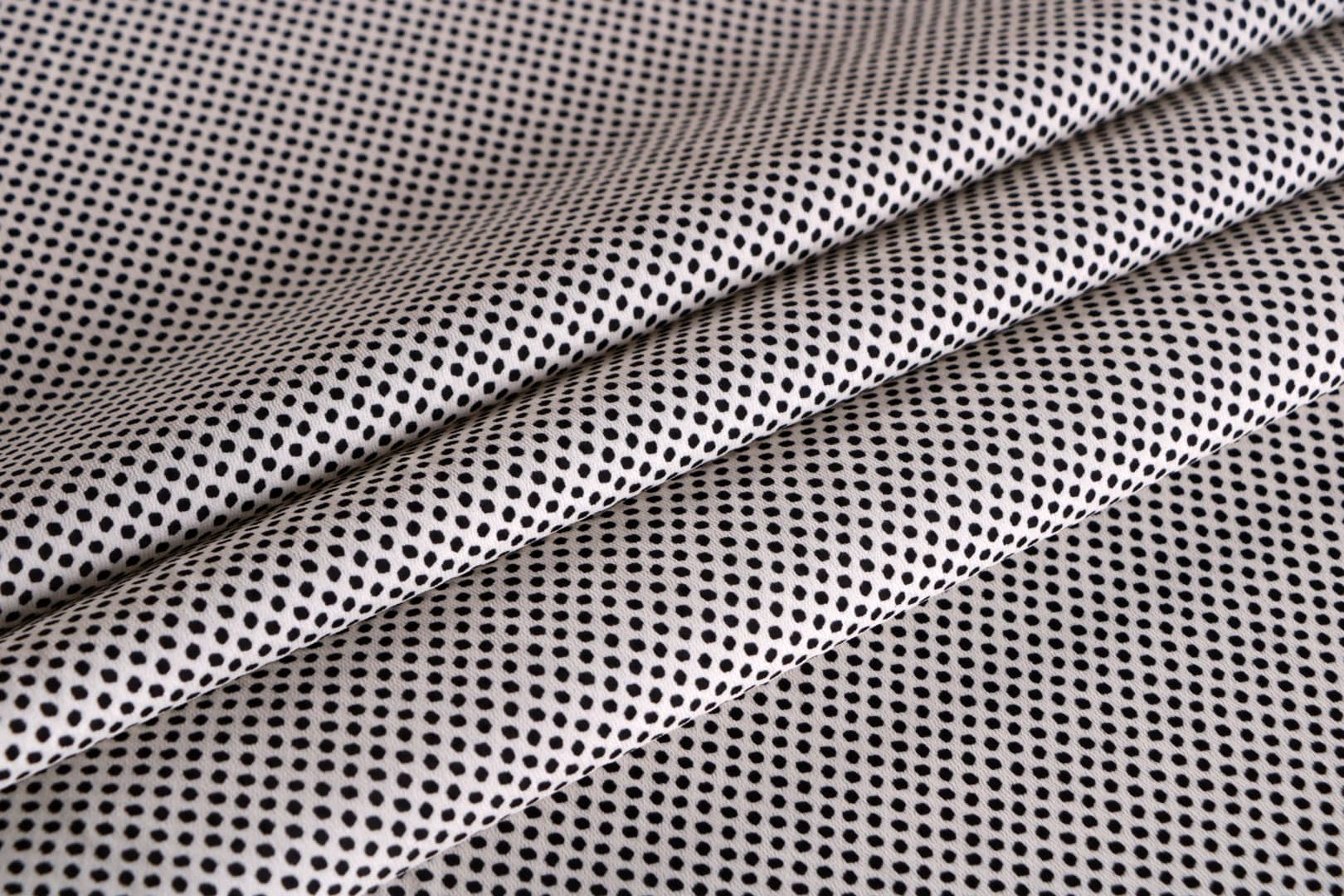 Black, White Viscose Crêpe de Chine fabric for dressmaking