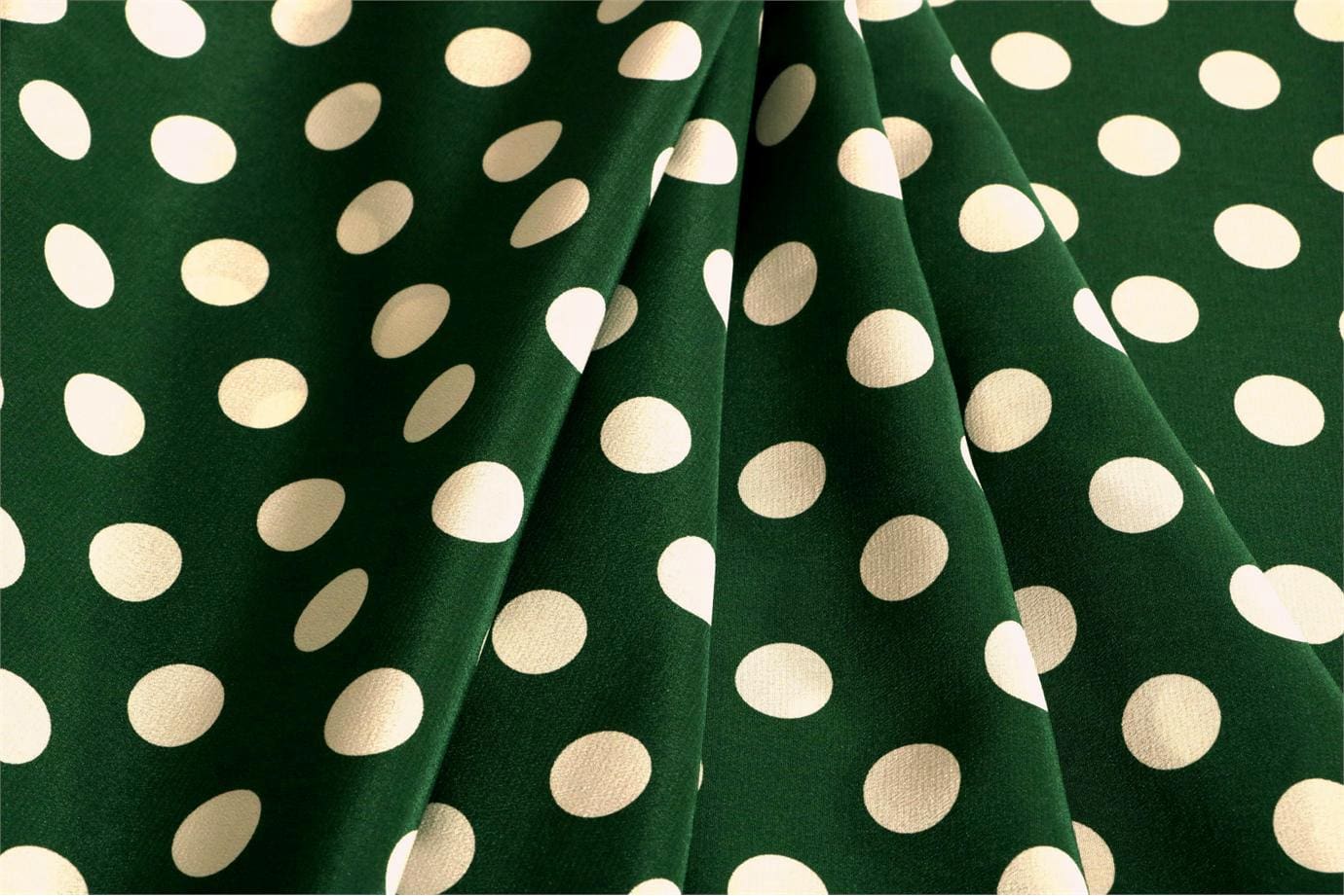 Green, White Silk Polka Dot Fabric - Crepe Se Ominibus Maxi Pois 201604