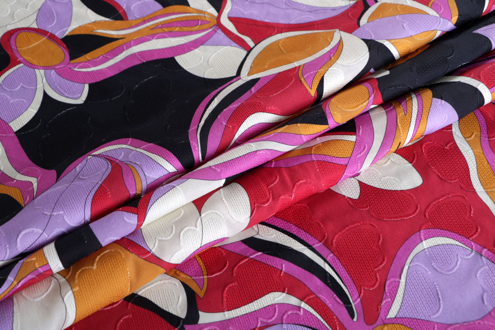 Tessuto Multicolore, Nero, Rosso, Viola in Cotone per abbigliamento