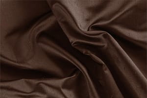 Tessuto Raso Shantung Marrone Cioccolato in Seta per abbigliamento