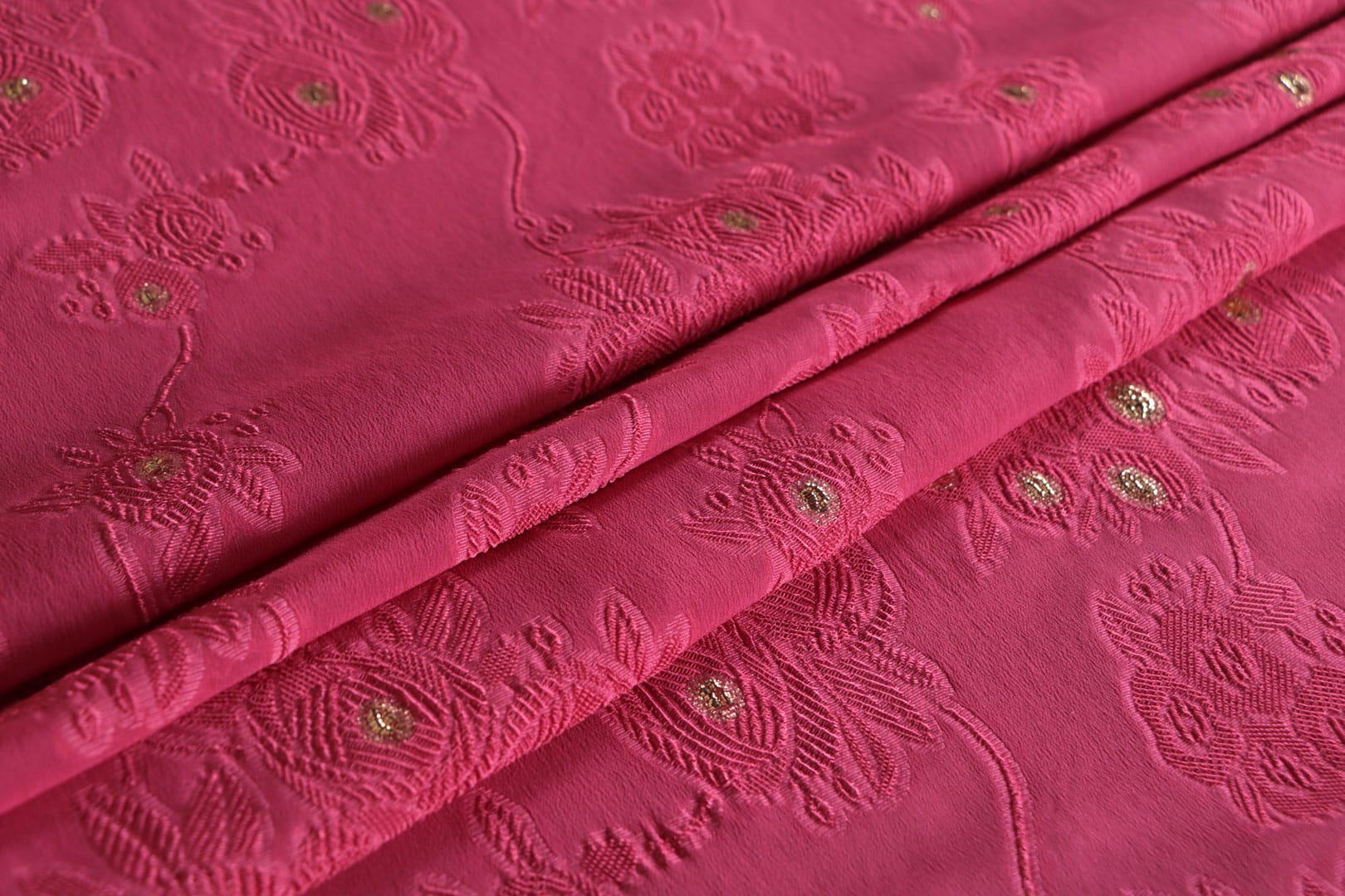 Tessuto Rosso in Poliestere, Seta, Viscosa per abbigliamento
