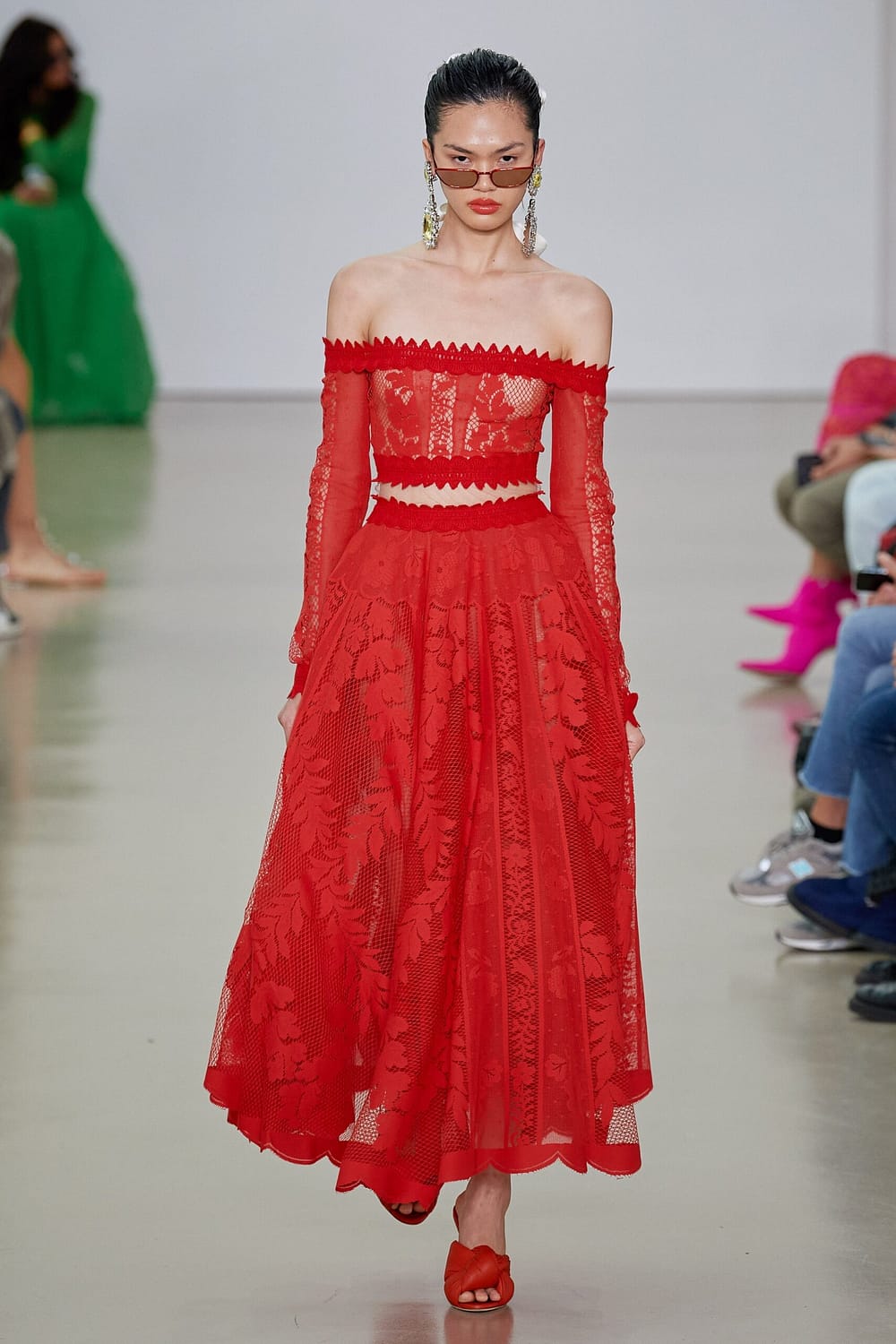 Giambattista Valli Spring 2022 ready-to-wear red