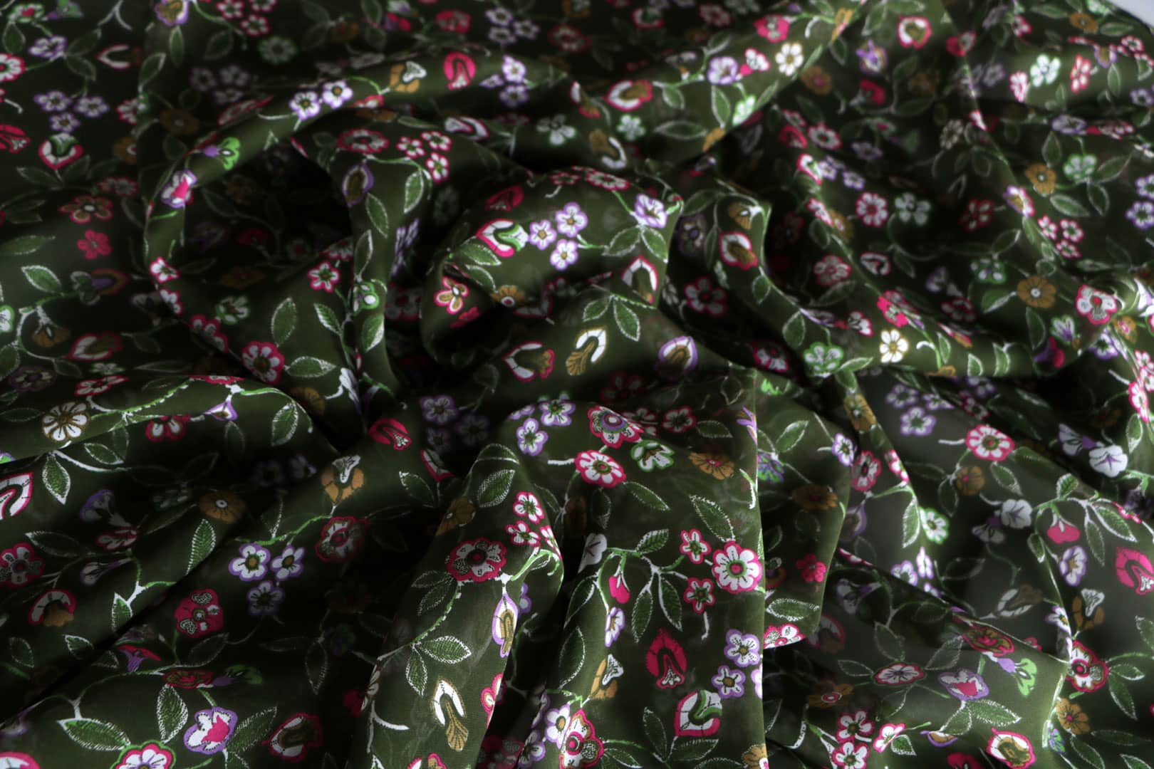 Tissu Georgette Multicolor, Vert en Soie pour vêtements