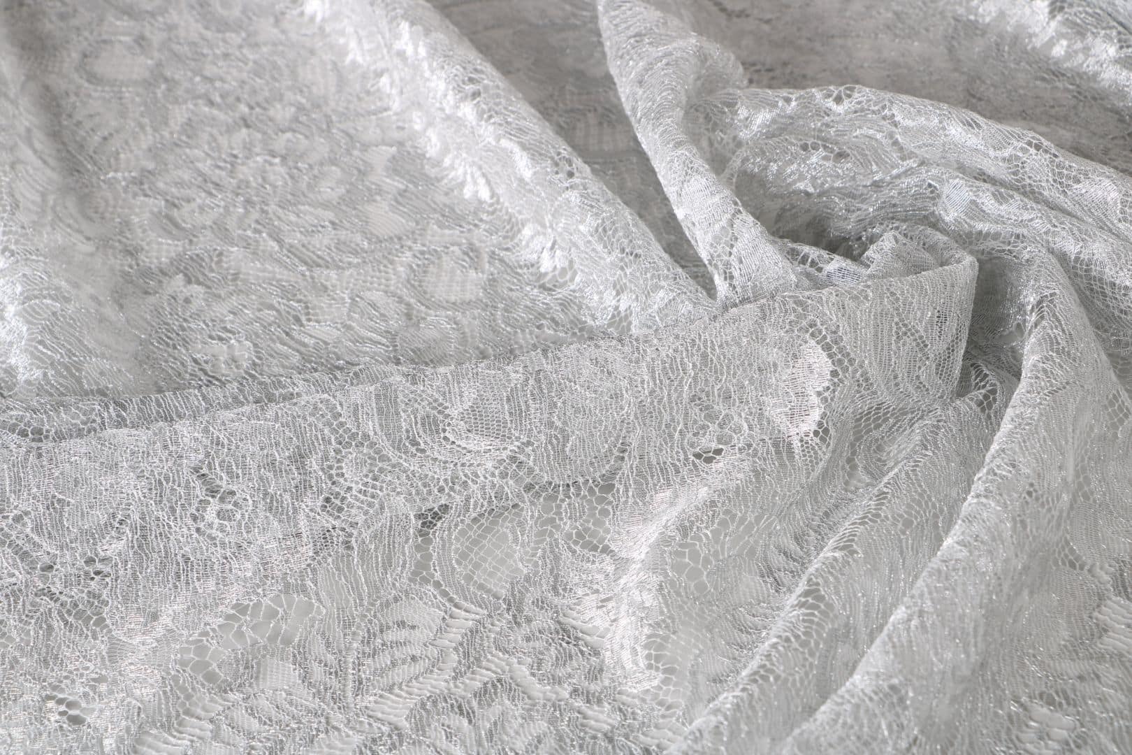 Tissu Argent en Polyester pour vêtements