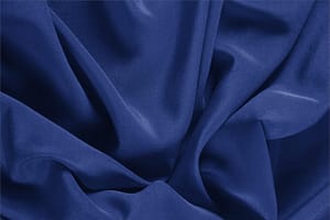 Tessuto Crêpe de Chine Blu Zaffiro in Seta per abbigliamento