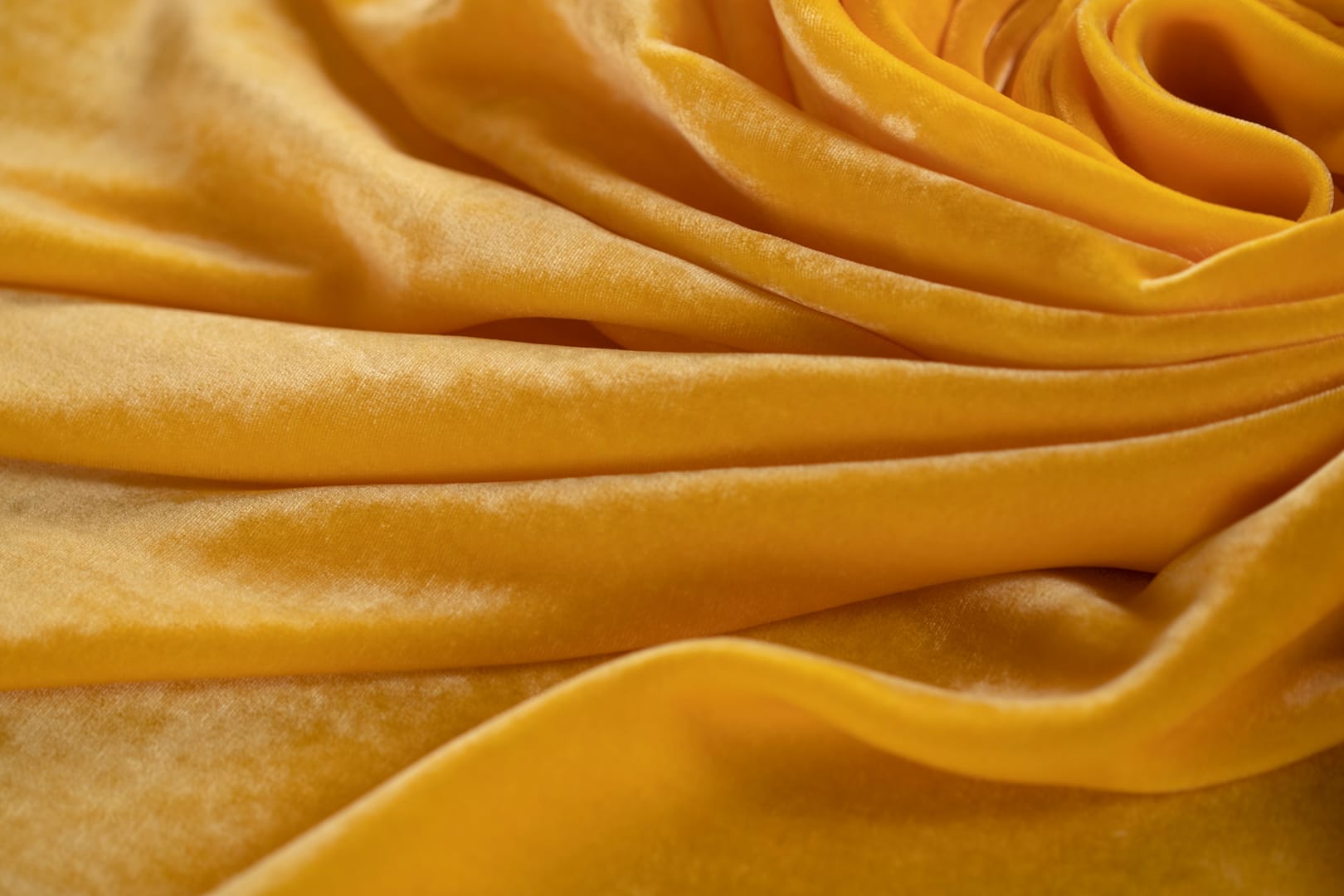Yellow Silk and Viscose Velvet Fabric - 009