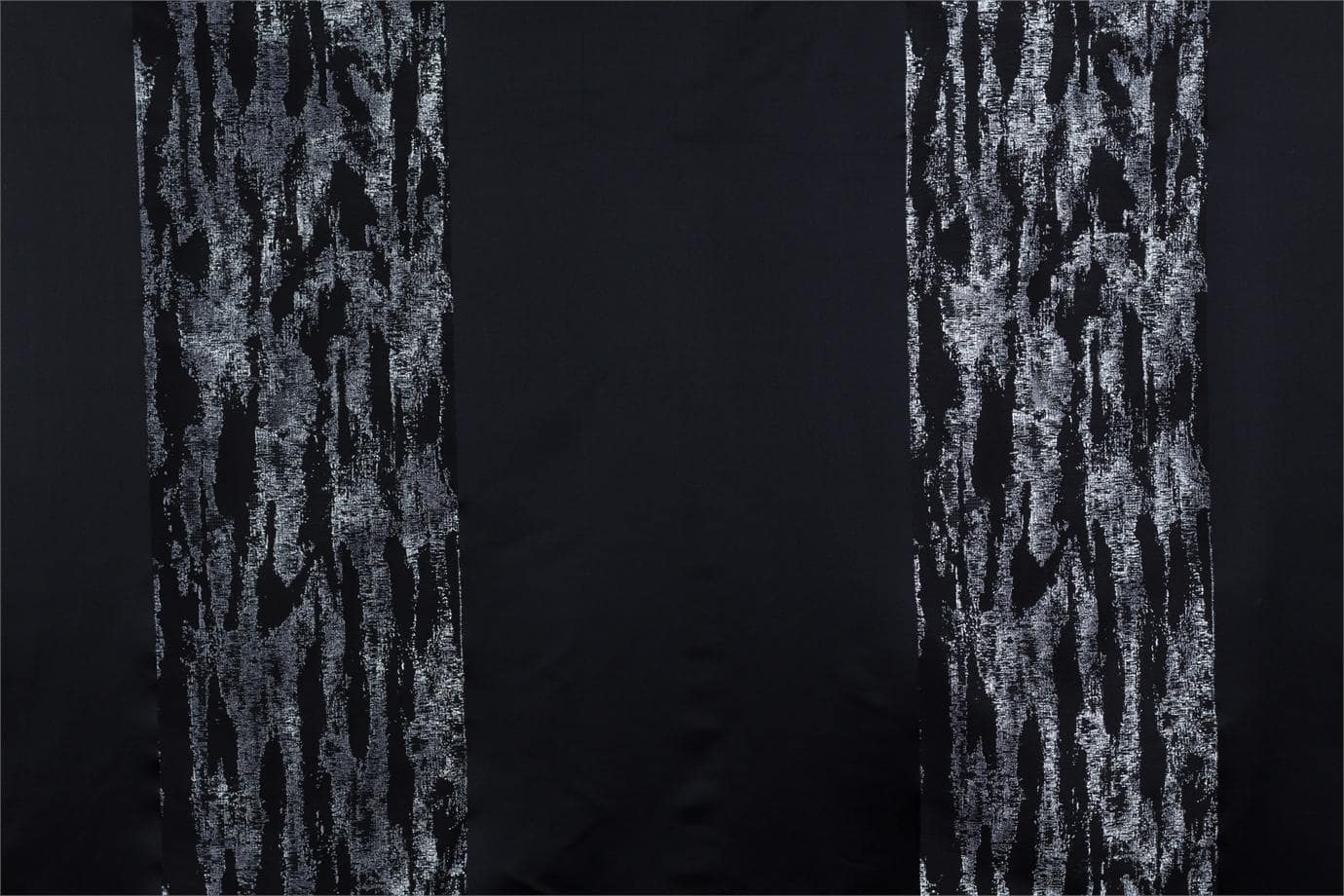 J1653 PULCINELLA 002 Nero home decoration fabric