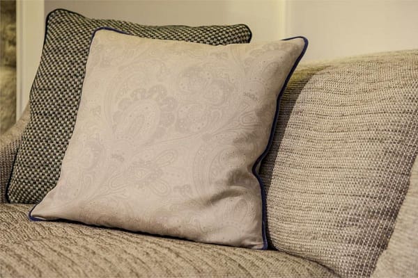 Velvet upholstery and cushion fabric sold online by the meter - BROCHIER Como