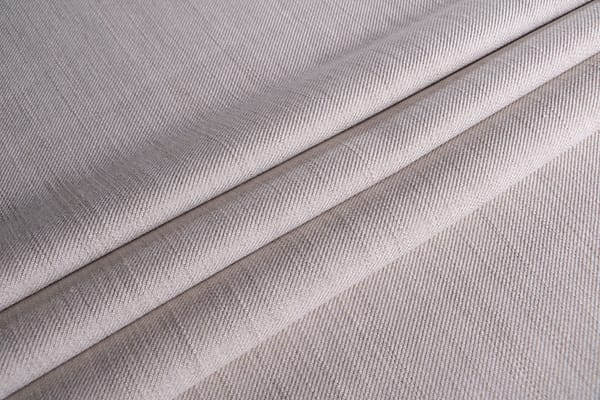 SPINA<br />001 Beije