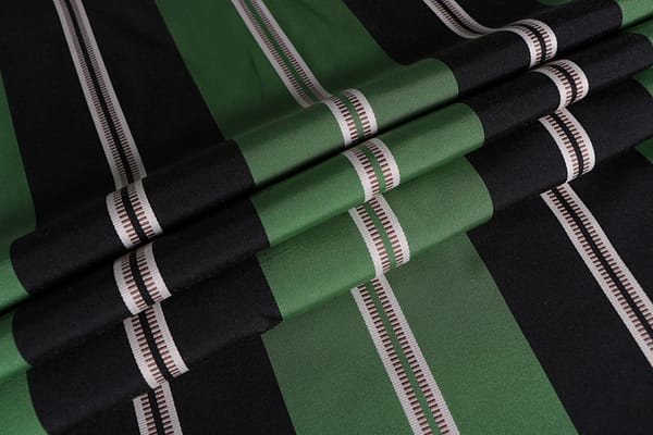 TRATTI005 Menta nero