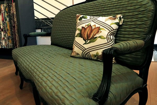 DODICI<br />011 Ebano