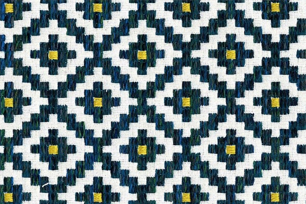 CORTE<br />002 Pavone