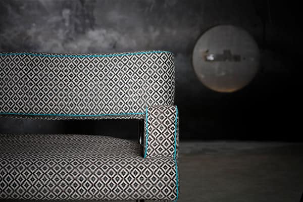 CORTE<br />002 Pavone