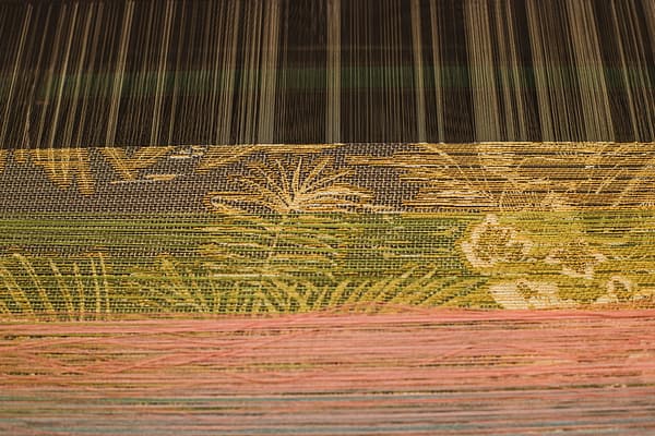 Weaving a jacquard fabric | Clerici Tessuto