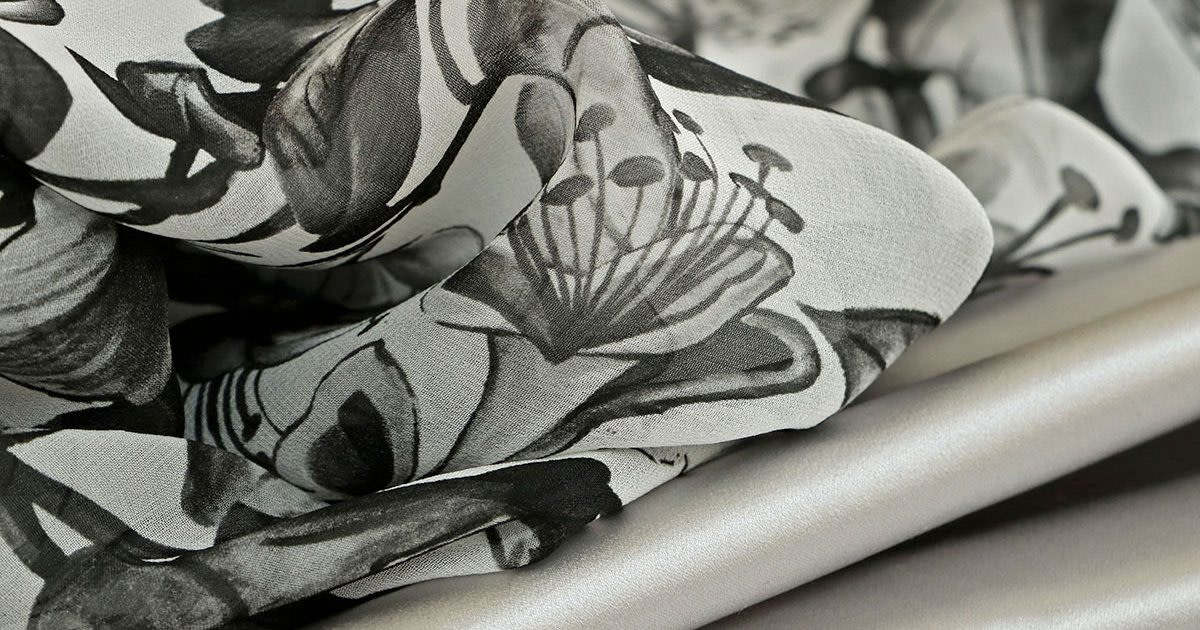 new tess black and white floral fabrics in pure silk | Tessuti a fiori in pura seta bianchi e neri