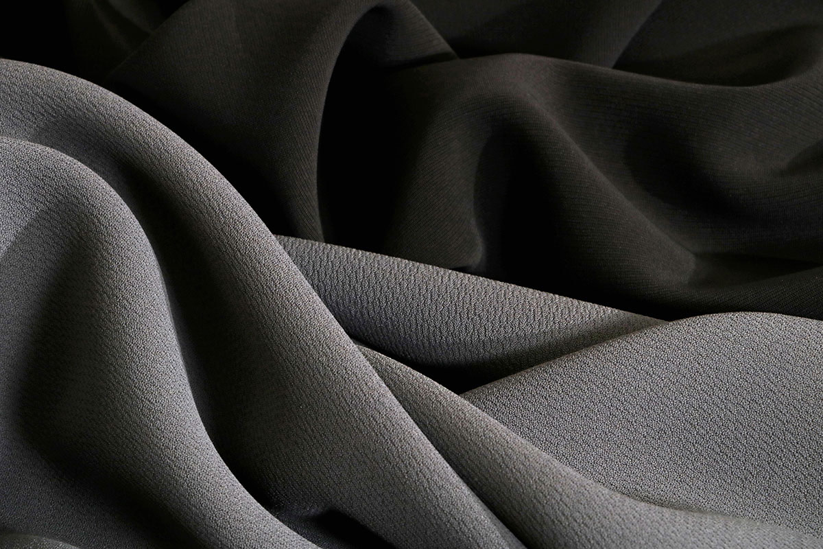 Polyester crêpe microfiber fabric for dressmaking | new tess
