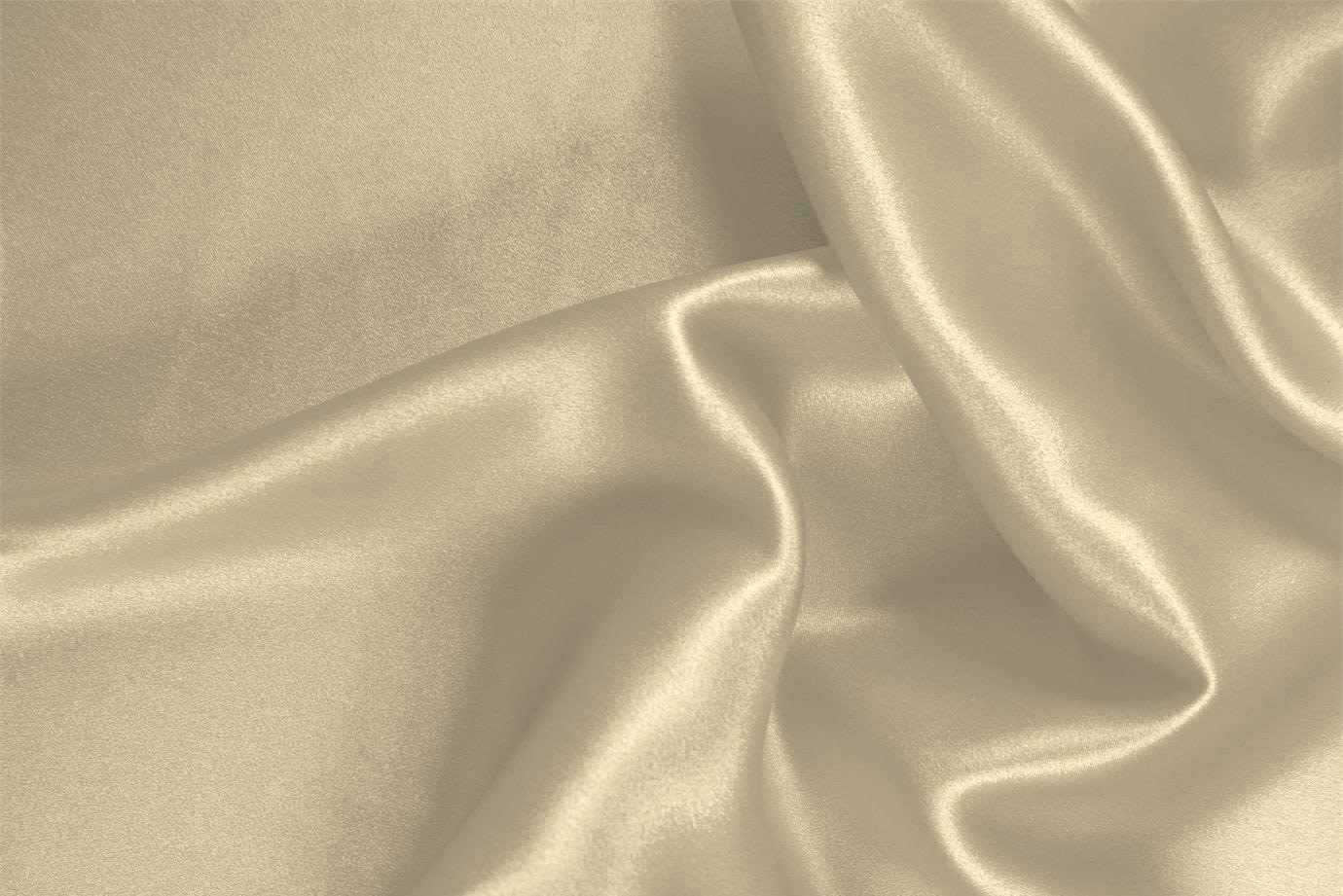 Tessuto Raso Stretch Beige Vaniglia in Seta, Stretch per Abbigliamento UN000616