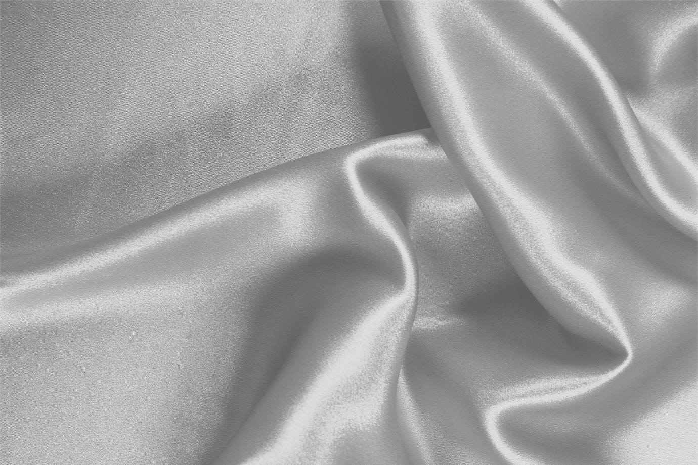 Tessuto Raso Stretch Argento Perla in Seta, Stretch per Abbigliamento UN000647
