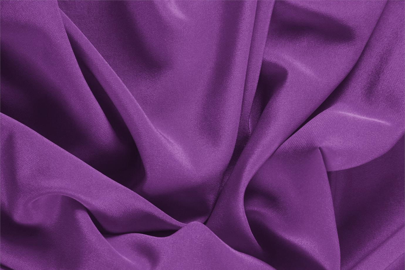 Tessuto Crêpe de Chine Viola Ametista in Seta per Abbigliamento UN000360