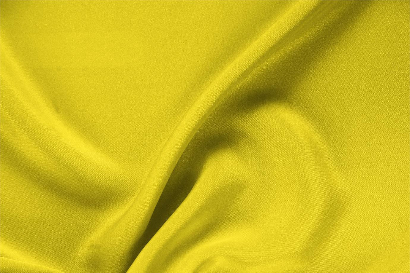 Yellow Silk Drap Apparel Fabric UN000757