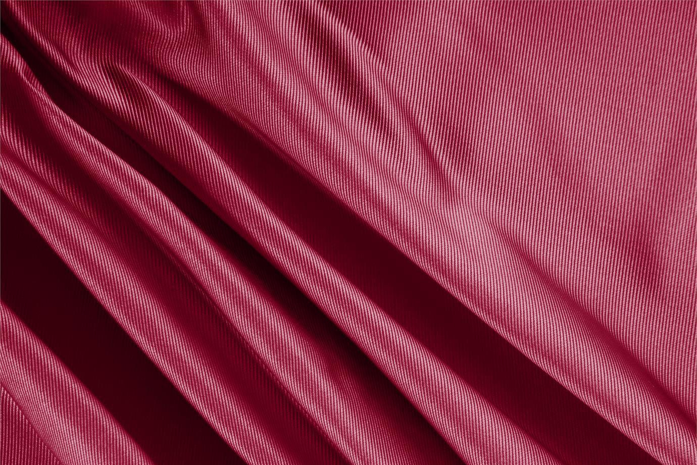 Tessuto Dogaressa Rosso Rubino in Seta per Abbigliamento UN000025