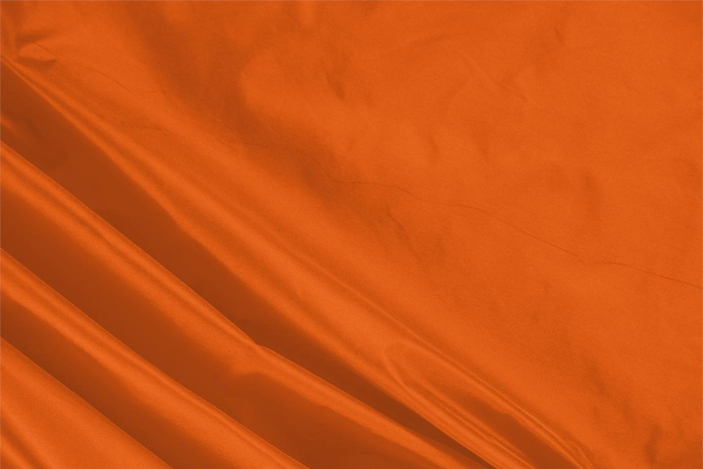 Tessuto Taffetà Arancione Aragosta in Seta per Abbigliamento UN000241