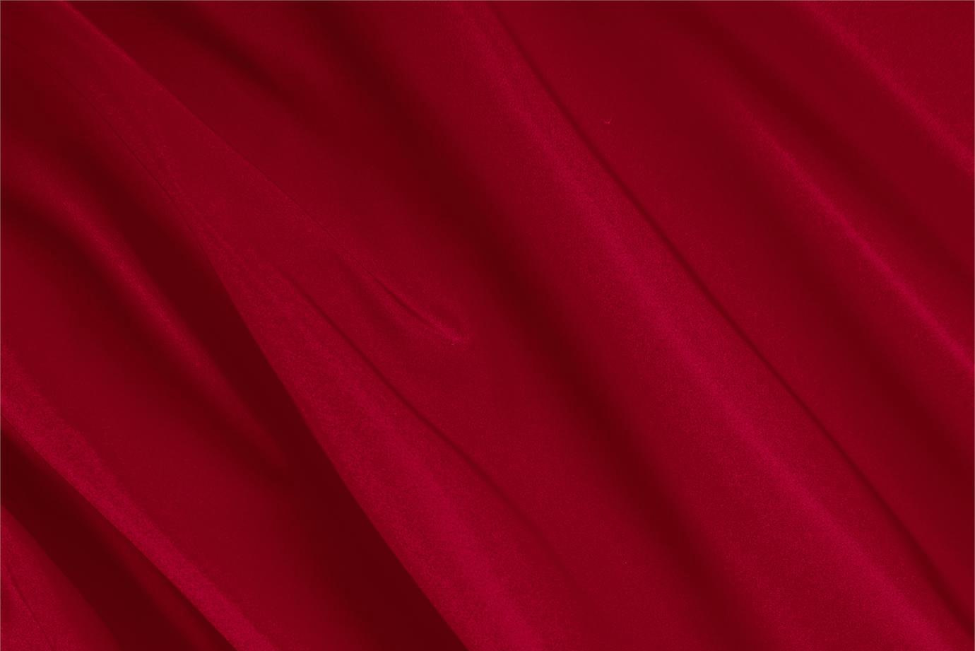 Tessuto Radzemire Rosso Rubino in Seta per Abbigliamento UN000315