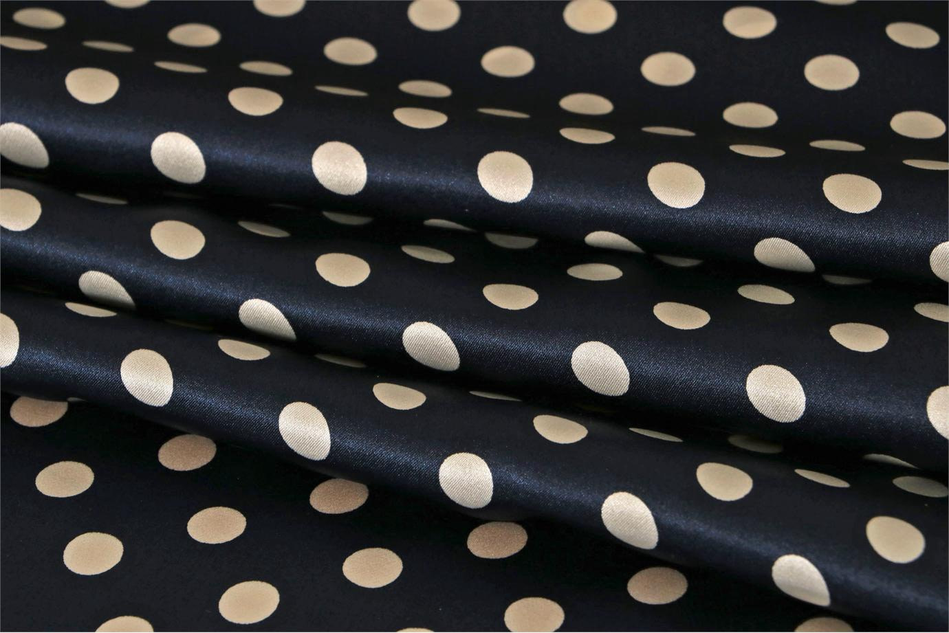 Tissu en satin de soie imprimé d'un motif à pois sur fond bleu - new tess