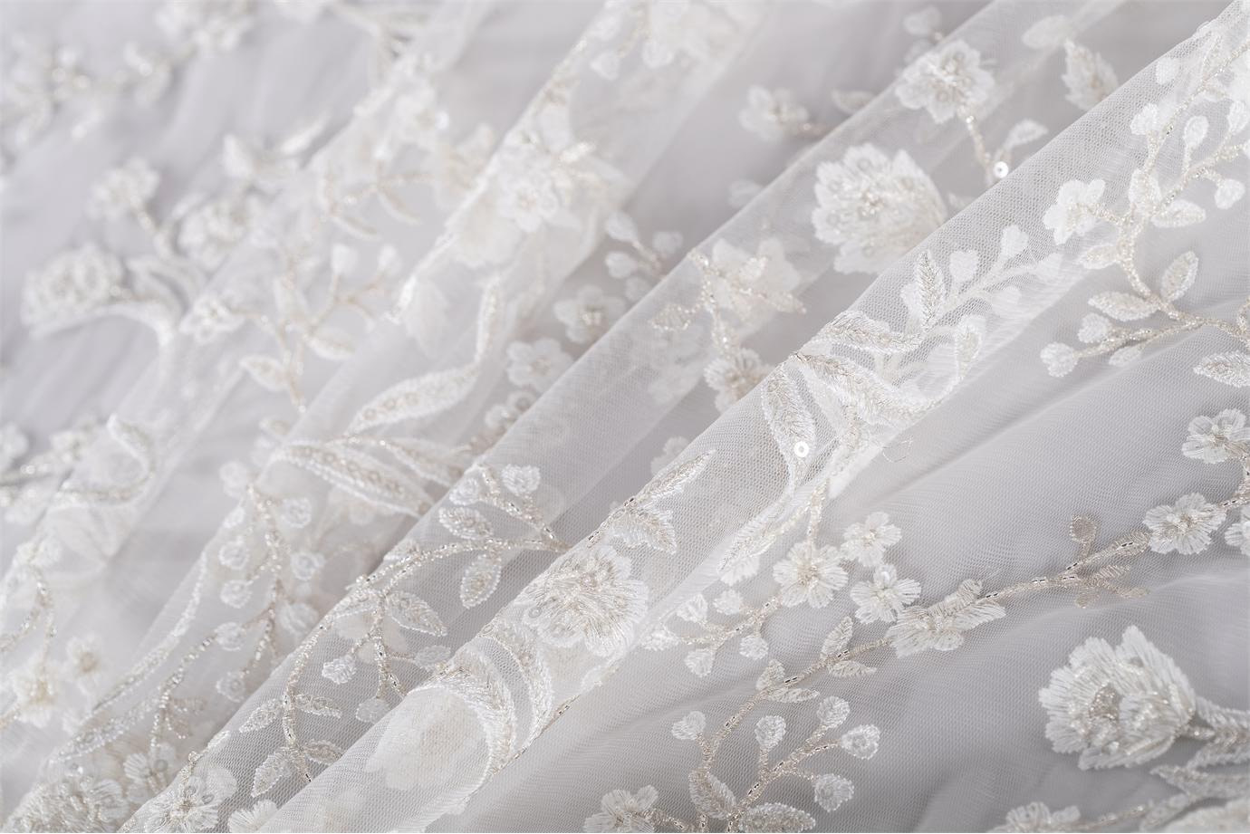 Tulle Ricamato Applicazioni Perle TC000570