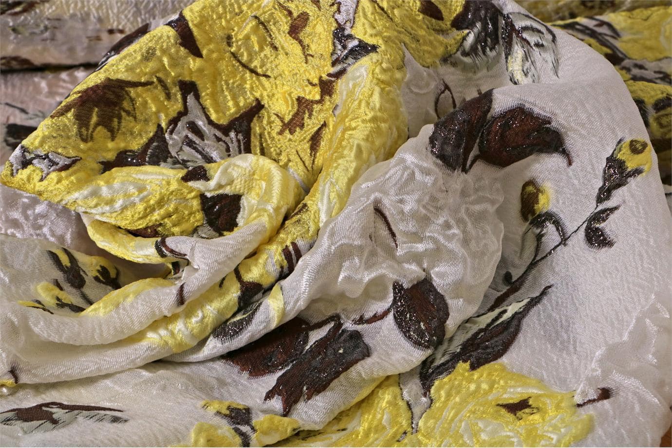 Yellow Flowers Woven Fabric - Jacquard Coupe' 002