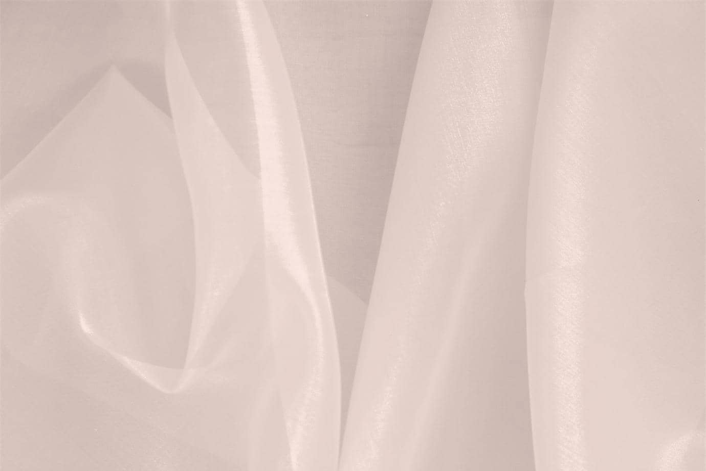 Tessuto Organza Rosa Confetto in Seta per abbigliamento