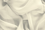 Tessuto Chiffon Bianco Latte in Seta per Abbigliamento UN000494