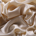 Milk white crêpe back satin fabric in pure silk | new tess