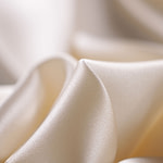 Milk white crêpe back satin fabric in pure silk | new tess